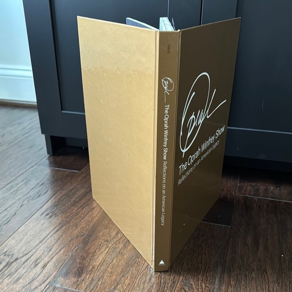 The Oprah Winfrey Show Hardcover Coffee Table Book - Picture 5 of 5